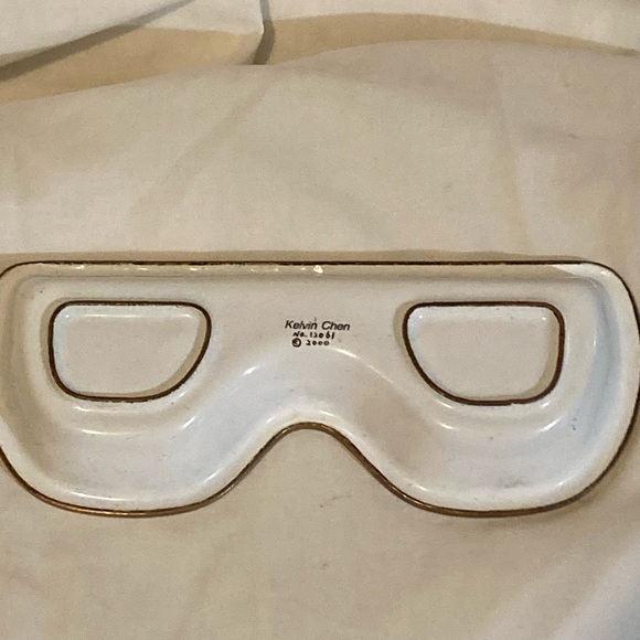 Vintage Designer Kelvin Chen Butterfly Eyeglass Holder enameled Copper - Picture 4 of 11